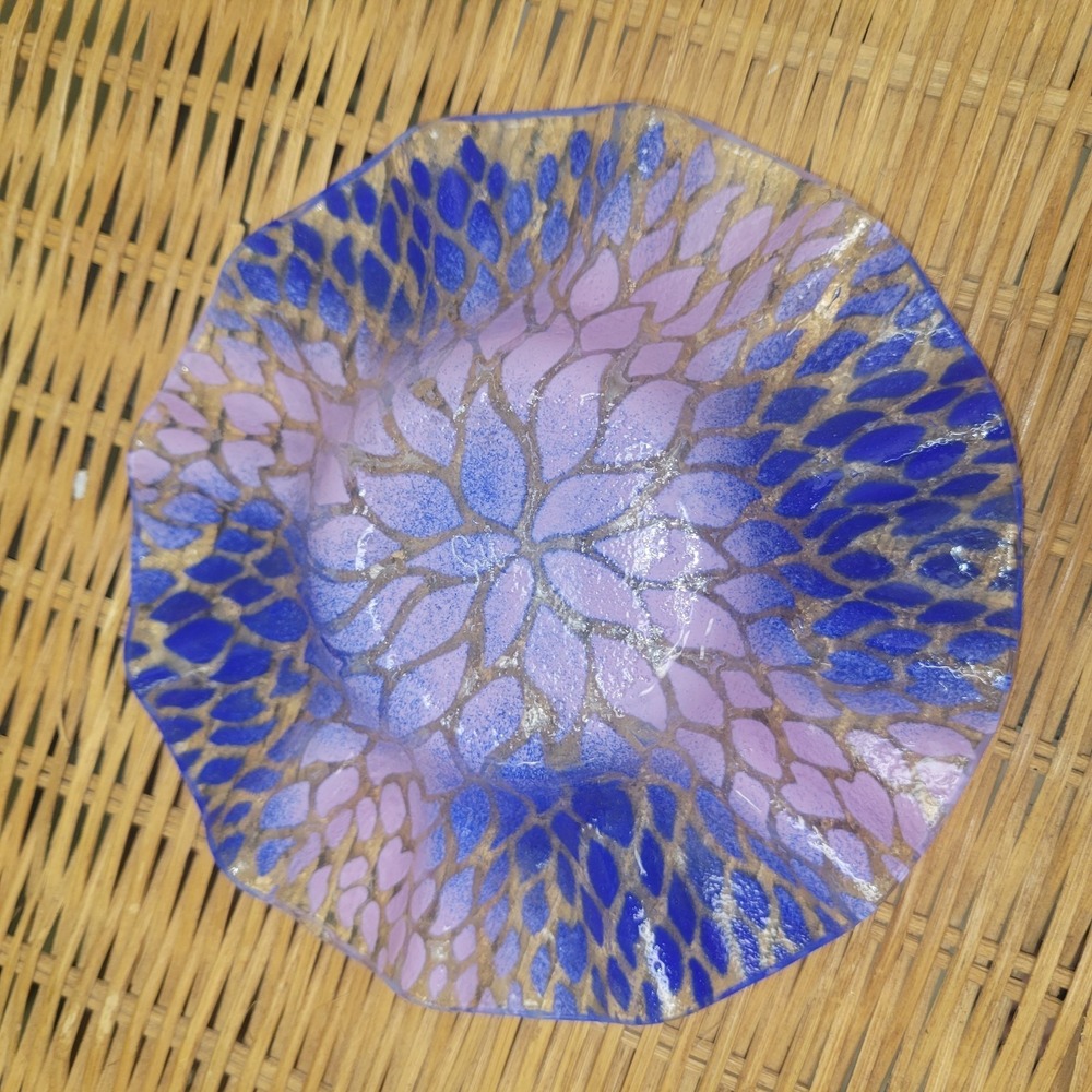 Sydenstricker Blue And Pink Art Glass‎ Fused-Glass Ruffled Bowl